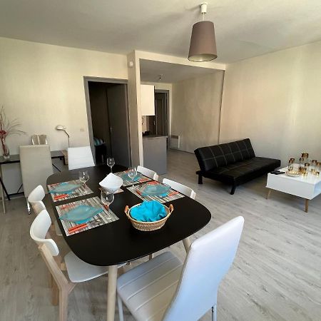 Appartement F2 Au Plein Centre Du Puy-En-Velay Le Puy-en-Velay Bagian luar foto